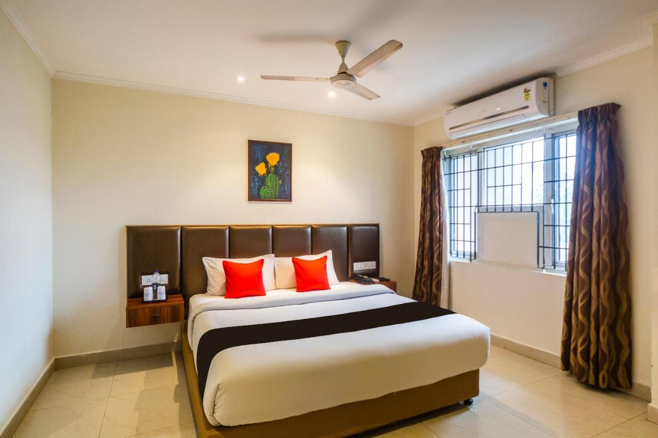 Capital O 66763 Blossoms Serviced Apartments Chennai Esterno foto