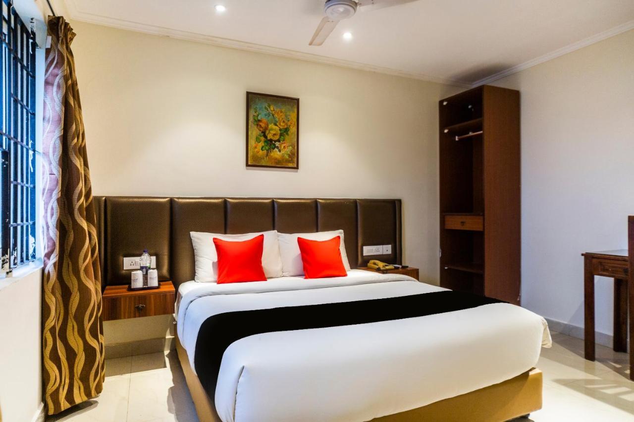 Capital O 66763 Blossoms Serviced Apartments Chennai Esterno foto