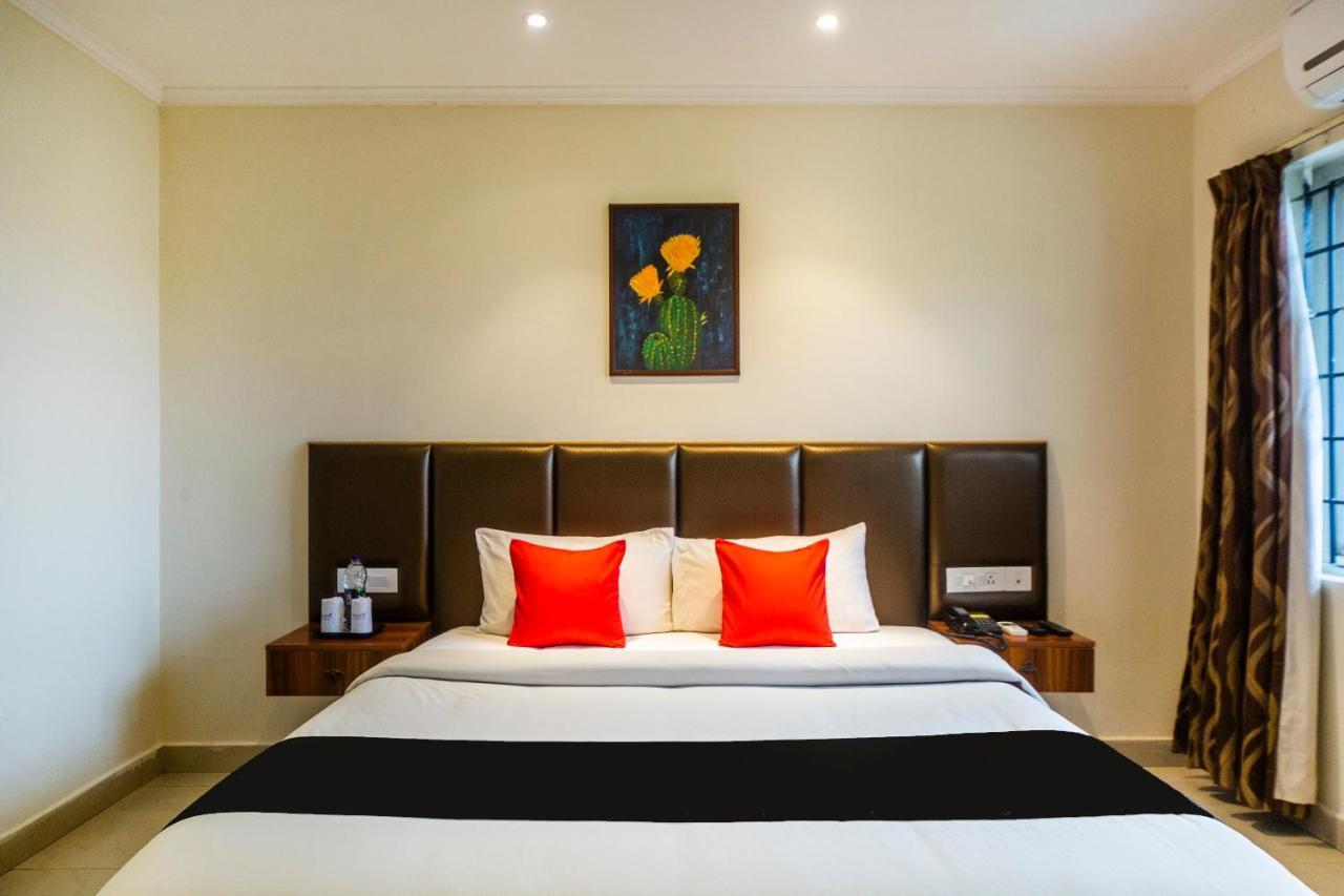 Capital O 66763 Blossoms Serviced Apartments Chennai Esterno foto