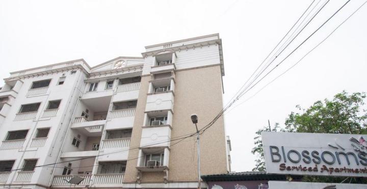 Capital O 66763 Blossoms Serviced Apartments Chennai Esterno foto