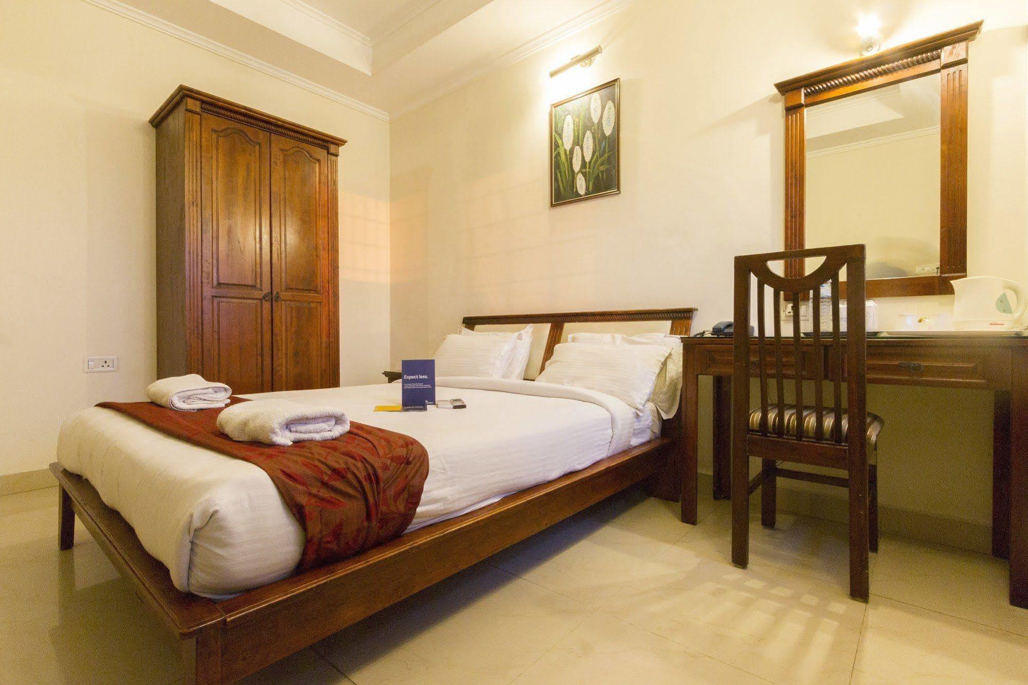 Capital O 66763 Blossoms Serviced Apartments Chennai Esterno foto