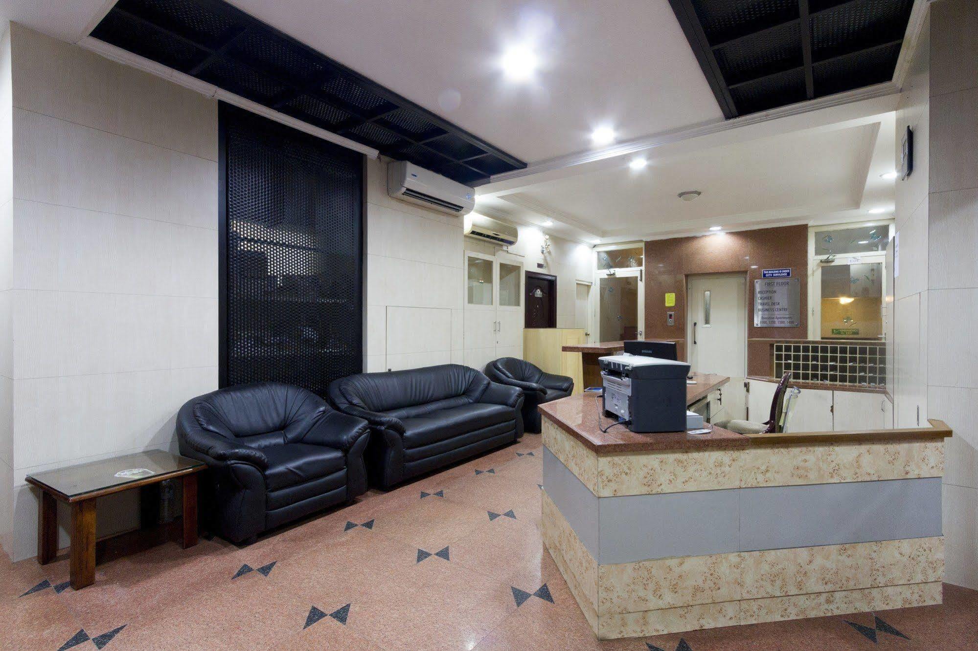 Capital O 66763 Blossoms Serviced Apartments Chennai Esterno foto